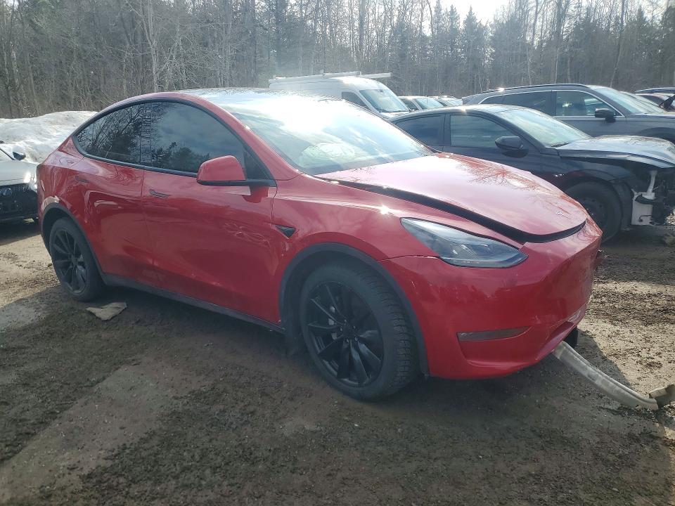 2023 Tesla Model y VIN 7SAYGDEE2PF761685 COPART salvage auction — SIDE, ON - PERMIT NO BRAND - UNFIT, sold $18,450 on 2026-07-16 (photo 4)