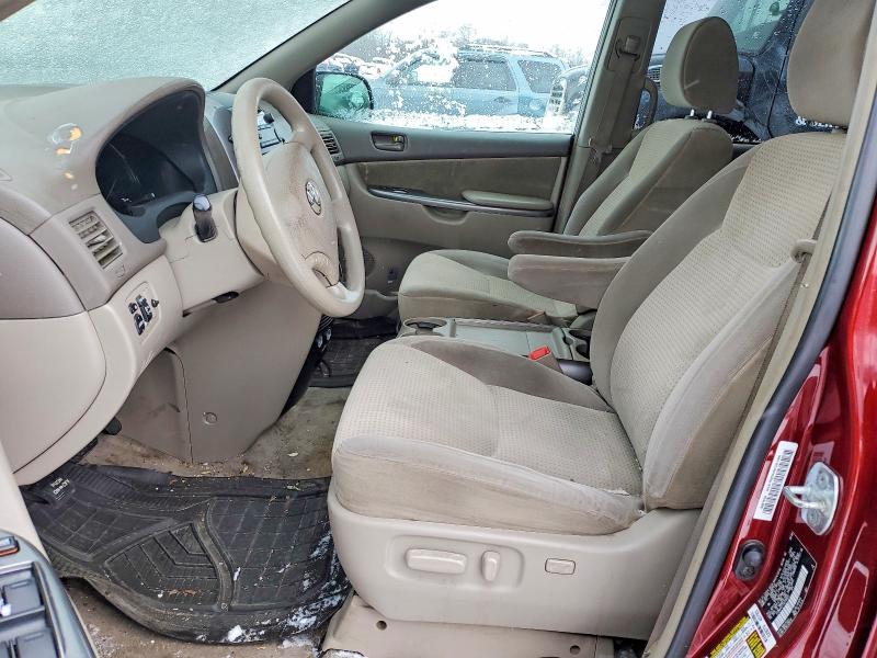 2010 Toyota Sienna VIN 5TDKK4CC1AS299027 COPART salvage auction — FRONT END, Il - Certificate Of Title, sold $1,350 on 2026-07-02 (photo 7)
