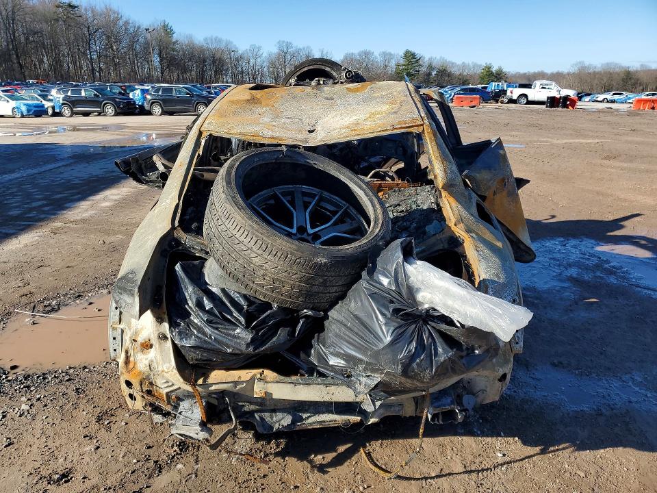 2020 Audi S4 VIN WAUB4AF41LA062984 COPART salvage auction — Burn Engine, PA - CERTIFICATE OF SALVAGE, sold $100 on 2026-07-27 (photo 6)