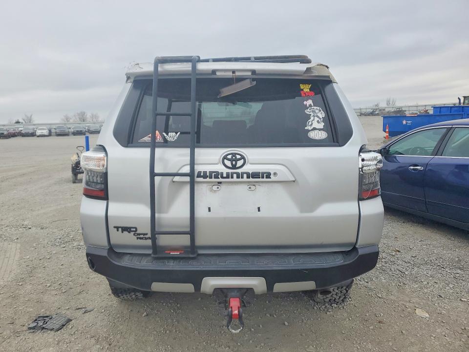 2016 Toyota VIN JTEBU5JR1G5344419 COPART salvage auction — SIDE, Salvage Title, sold $7,800 on 2026-07-09 (photo 6)