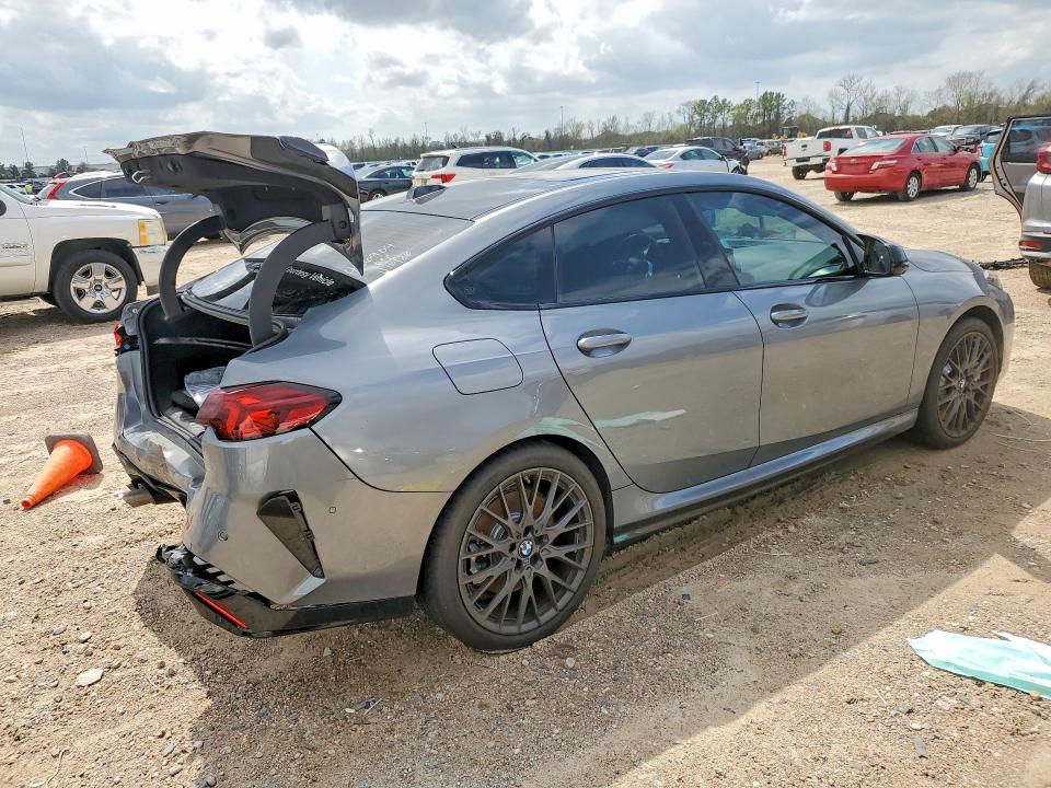 2026 BMW VIN WBA33GG0XT7T99236 COPART salvage auction — REAR END, Salvage Title, sold $12,800 on 2026-07-31 (photo 3)