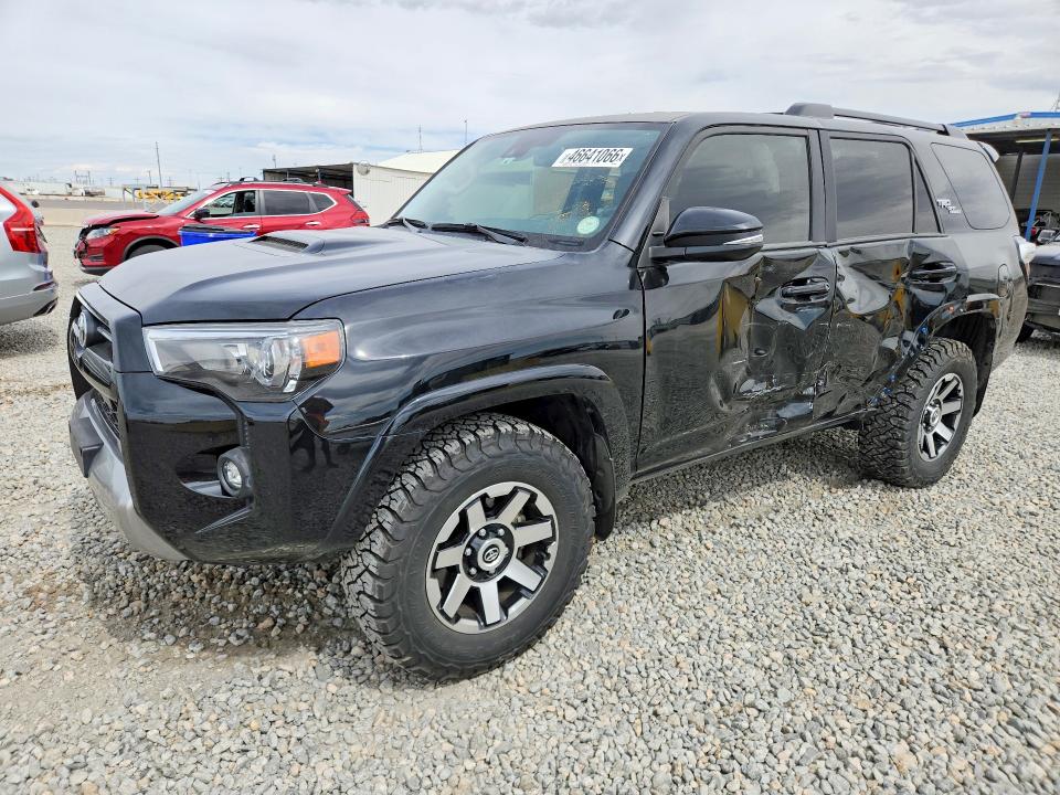 2022 Toyota 4runner VIN JTERU5JRXN5996225 COPART salvage auction — SIDE, Co - Public - Salvage Title, sold $20,800 on 2026-07-28 (photo 1)