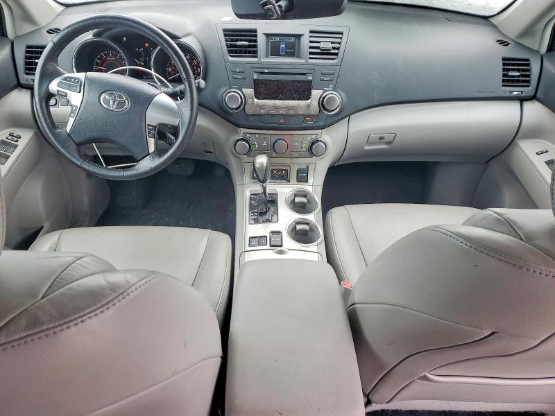 2012 Toyota Highlander VIN 5TDBK3EH7CS154323 COPART salvage auction — HAIL, Il - Salvage Certificate, sold $3,250 on 2026-07-15 (photo 8)