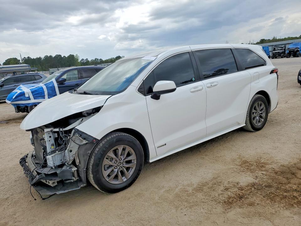 2021 Toyota Sienna VIN 5TDKRKECXMS034785 COPART salvage auction — FRONT END, Sc - Cert Of Title-Salvage, sold $13,100 on 2026-07-06 (photo 1)