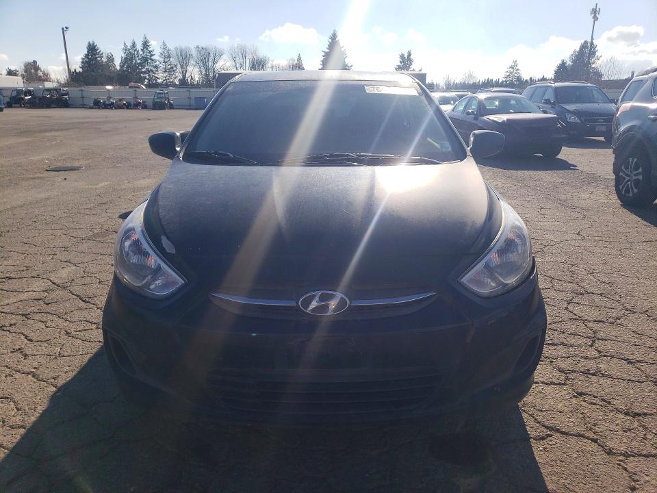 2017 Hyundai Accent VIN KMHCT5AE2HU312719 COPART salvage auction — MINOR DENT/SCRATCHES, Or - Certificate Of Title, sold $750 on 2026-07-27 (photo 5)