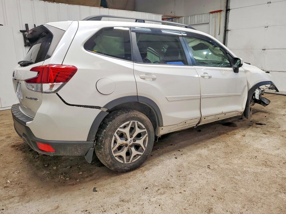 2019 Subaru VIN JF2SKAGC1KH474697 COPART salvage auction — FRONT END, Me - Cert Of Title-Salvage Collisio, sold $750 on 2026-07-23 (photo 3)
