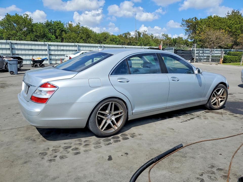2007 Mercedes-benz S VIN WDDNG71X47A089734 COPART salvage auction — WATER/FLOOD, Fl - Cert Of Title-Slvg Rebld Flood (P), sold $1,950 on 2026-07-28 (photo 3)