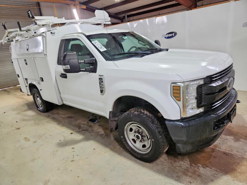 2019 Ford F-350 super duty VIN 1FDRF3B63KED87671 COPART salvage auction — FRONT END, Tx - Certificate Of Title, sold $12,300 on 2026-07-21 (photo 4)