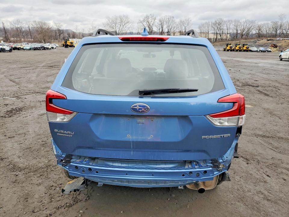 2022 Subaru Forester VIN JF2SKACC3NH517253 COPART salvage auction — REAR END, Salvage Title, sold $3,800 on 2026-07-28 (photo 6)