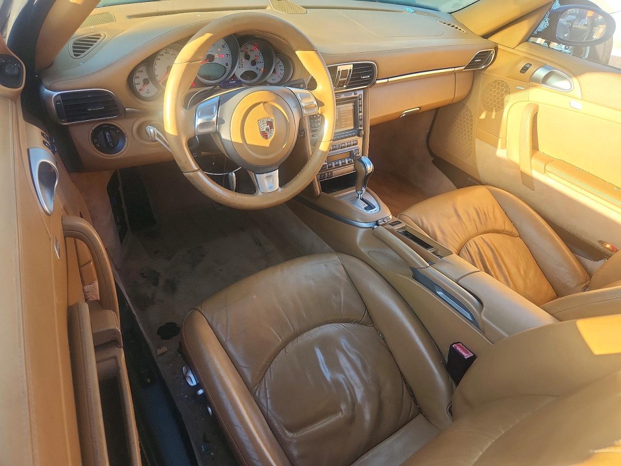 2007 Porsche 911 VIN WP0CB29977S775298 COPART salvage auction — Water/Flood, FL - CERT OF TITLE-FLOOD & REBUILT, sold $14,400 on 2026-04-08 (photo 8)