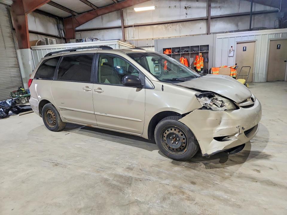 2007 Toyota Sienna VIN 5TDZK23C87S050445 COPART salvage auction — FRONT END, MA - CERT OF TITLE-RECONSTRCTD COLL, sold $550 on 2026-07-22 (photo 4)