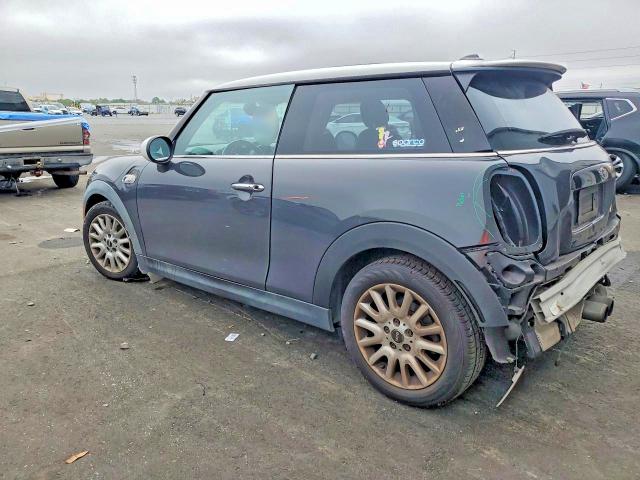 2015 Mini Cooper VIN WMWXP7C51F2A35511 COPART salvage auction — REAR END, Fl - Cert Of Title Slvg Rebuildable, sold $1,500 on 2026-08-03 (photo 2)