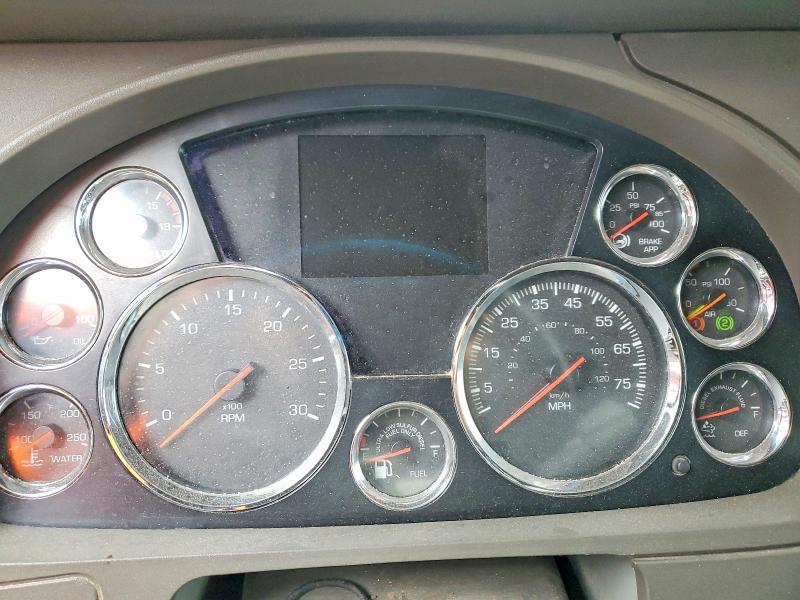 2019 Kenworth Construction VIN 1XKYDP9X9KJ237149 COPART salvage auction — MECHANICAL, OK - CERT OF TITLE-REPOSSESSION, sold $7,000 on 2026-07-14 (photo 8)