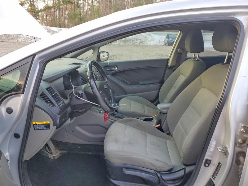2014 Kia Forte VIN KNAFX4A8XE5049019 COPART salvage auction — MECHANICAL, Salvage Title, sold $100 on 2026-07-30 (photo 7)
