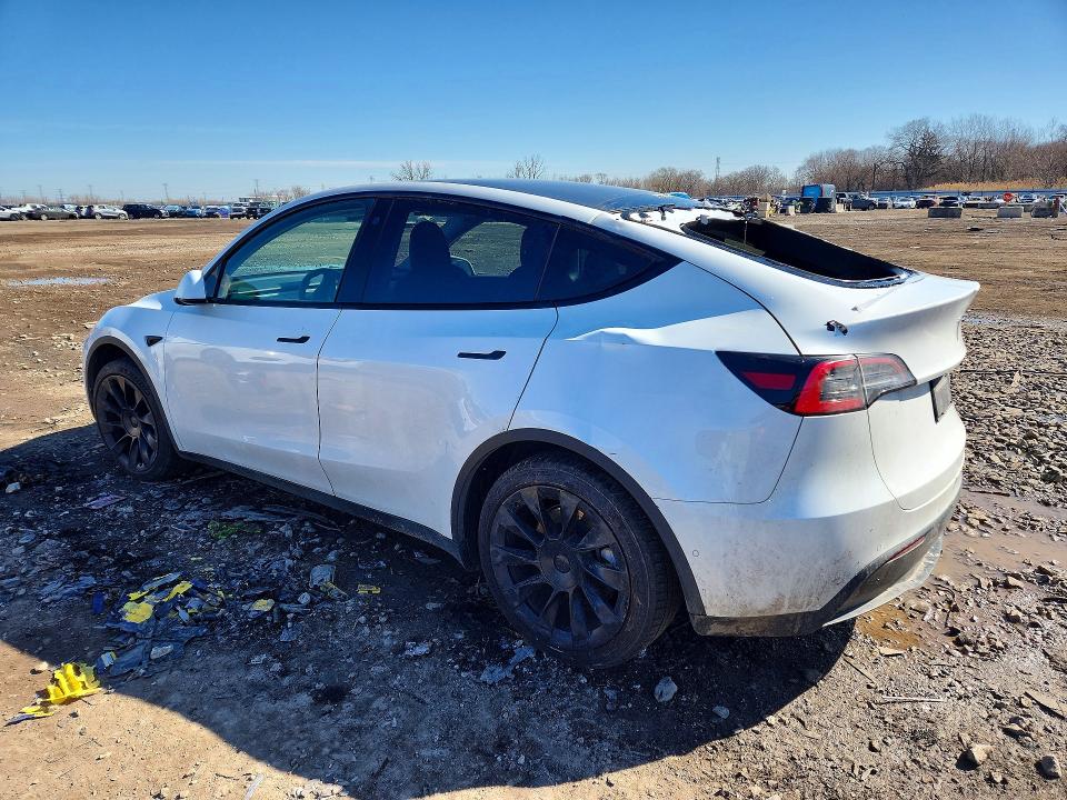 2021 Tesla VIN 5YJYGDEE9MF140064 COPART salvage auction — HAIL, Il - Salvage Certificate, sold $8,400 on 2026-07-08 (photo 2)