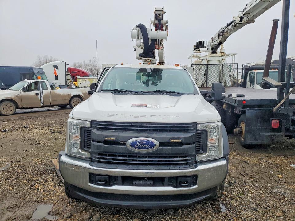 2019 Ford F550 VIN 1FD0X5HT1KEF06185 COPART salvage auction — SIDE, IL - SALVAGE CERTIFICATE, sold $7,300 on 2026-07-08 (photo 5)