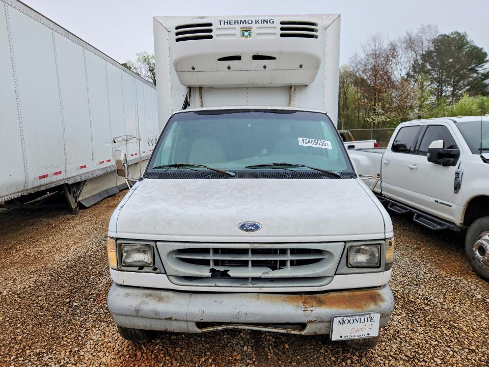 1999 Ford Econoline e350 VIN 1FDWE37F1XHC25459 COPART salvage auction — FRONT END, Ky - Cert Of Title-Salvage, sold $400 on 2026-07-08 (photo 5)