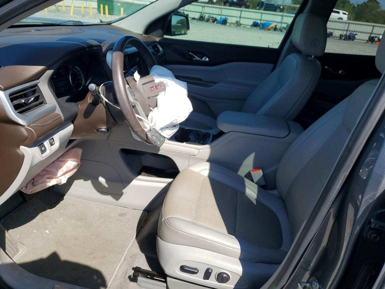 2022 GMC Acadia VIN 1GKKNMLS7NZ143212 COPART salvage auction — Front End, AL - CERT OF TITLE-SALVAGE TITLE, sold $6,600 on 2026-07-09 (photo 7)