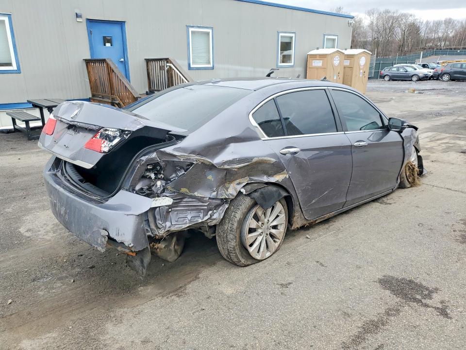 2014 Honda Accord VIN 1HGCR2F80EA109301 COPART salvage auction — ROLLOVER, PA - CERTIFICATE OF SALVAGE, sold $1,000 on 2026-07-02 (photo 3)