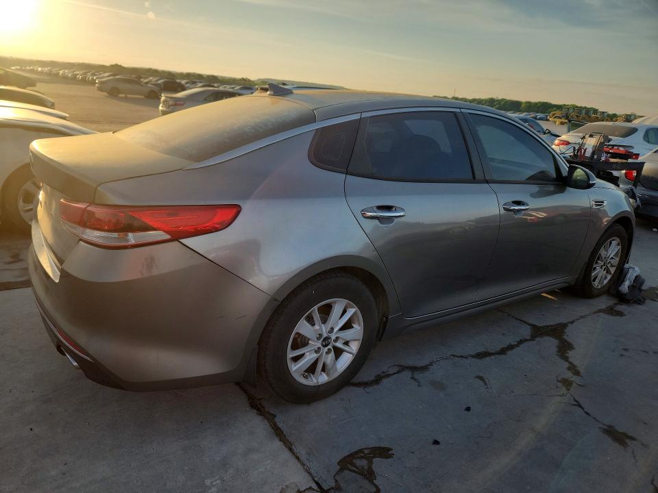2017 Kia VIN 5XXGT4L3XHG173120 COPART salvage auction — VANDALISM, Tx - Cert Of Title-Rebuilt Salvage, sold $475 on 2026-07-30 (photo 3)