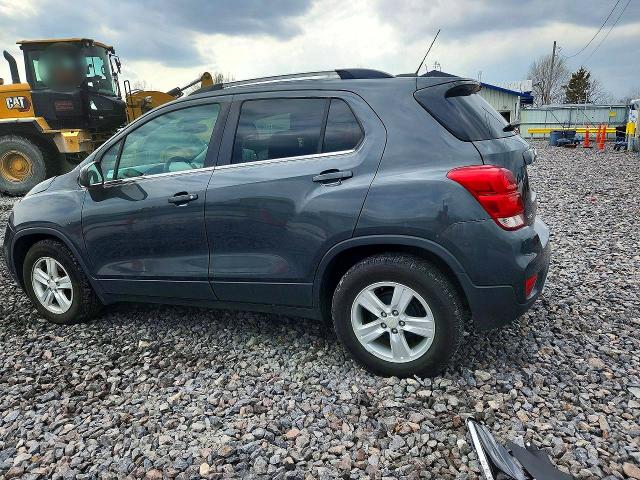 2017 Chevrolet Trax VIN 3GNCJLSB3HL186181 COPART salvage auction — FRONT END, IL, sold $400 on 2026-08-03 (photo 2)
