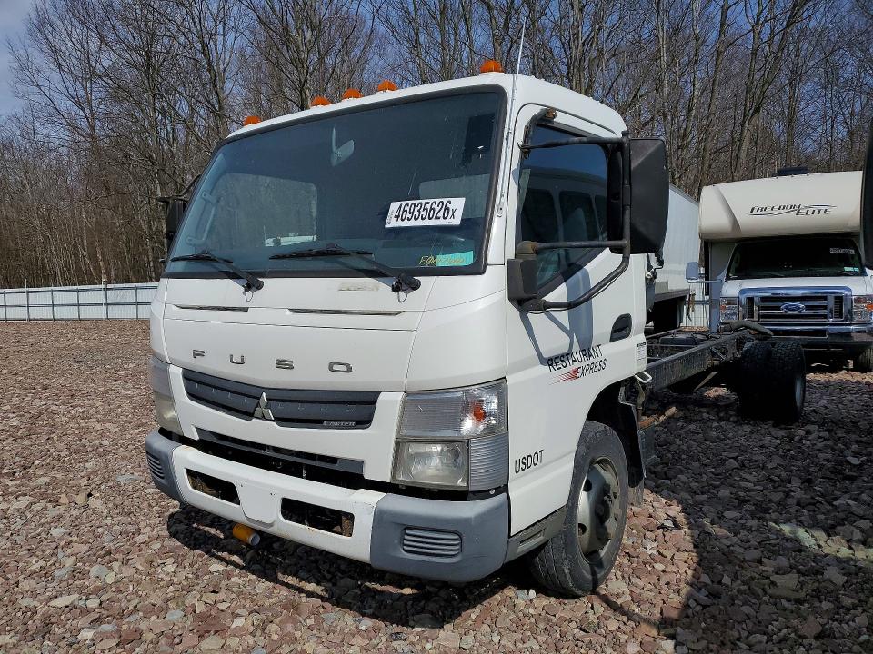 2012 Mitsubishi Fuso VIN JL6CRH1AXCK004582 — COPART salvage auction photo