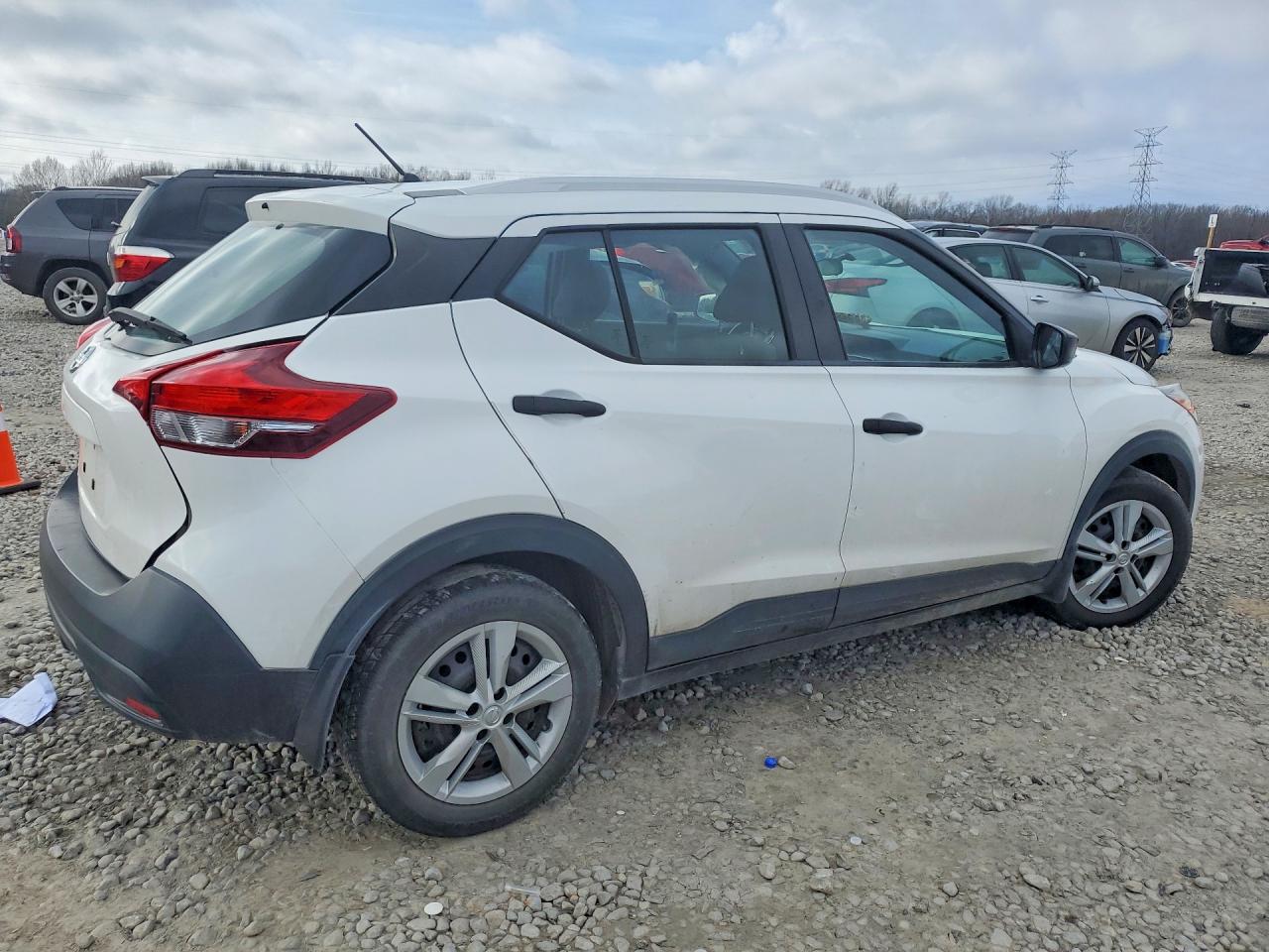 2019 Nissan Kicks VIN 3N1CP5CU1KL491983 COPART salvage auction — Rear End, ID - SALVAGE CERTIFICATE OF TITLE, sold $2,450 on 2026-06-30 (photo 3)