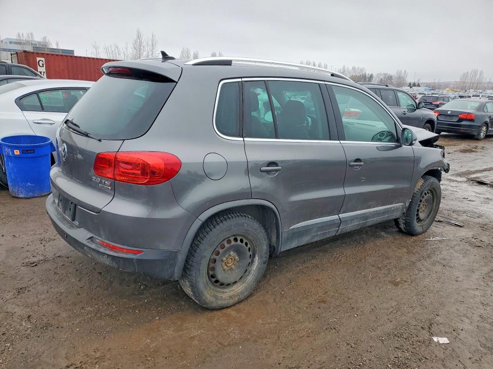 2012 Volkswagen Tiguan VIN WVGBV7AX6CW098866 COPART salvage auction — FRONT END, Salvage Title, sold $425 on 2026-08-04 (photo 3)