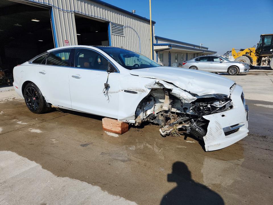 2019 Jaguar Xj VIN SAJXJ1CD0K8W20336 COPART salvage auction — FRONT END, Il - Salvage Certificate, sold $175 on 2026-07-29 (photo 4)