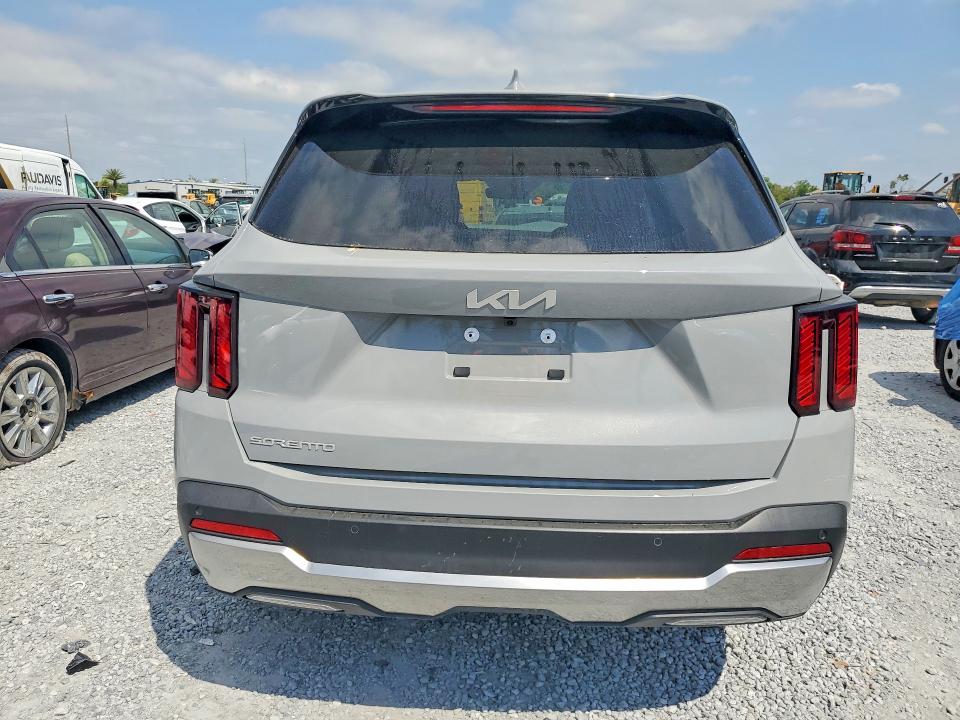 2026 Kia Sorento VIN 5XYRH4JF3TG421123 COPART salvage auction — FRONT END, Salvage Title, sold $14,400 on 2026-07-17 (photo 6)