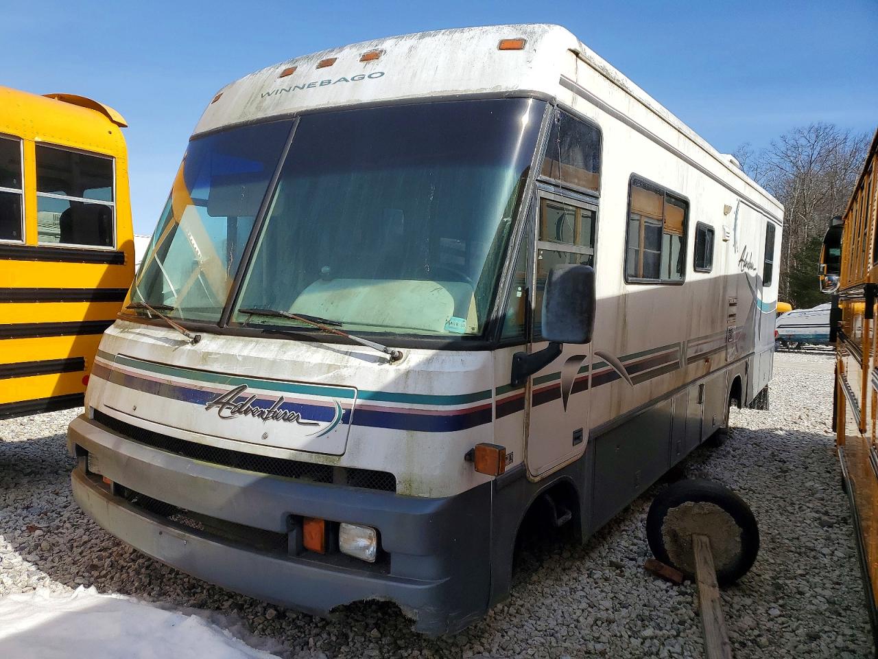 1997 Chevrolet Motorhome VIN 1GBLP37JXV3303886 COPART salvage auction — Minor Dent/Scratches, CT - CERTIFICATE OF TITLE, sold $5 on 2026-07-07 (photo 2)