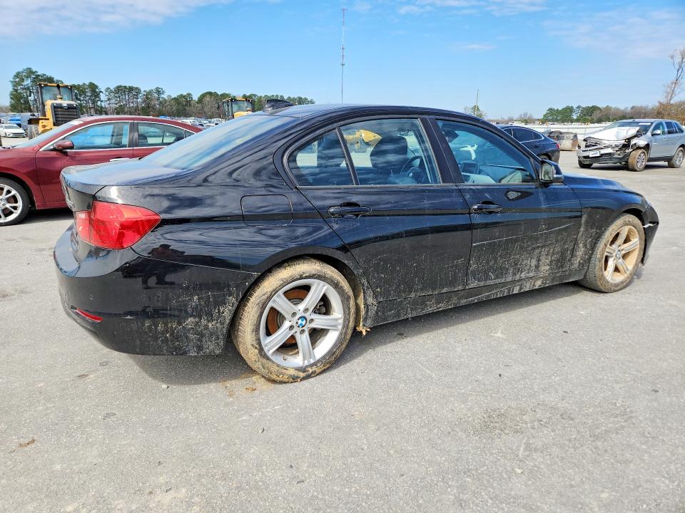2015 BMW 3er VIN WBA3B1C54FK138624 COPART salvage auction — FRONT END, NC - SALVAGE CERTIFICATE OF TITLE, sold $2,150 on 2026-07-30 (photo 3)