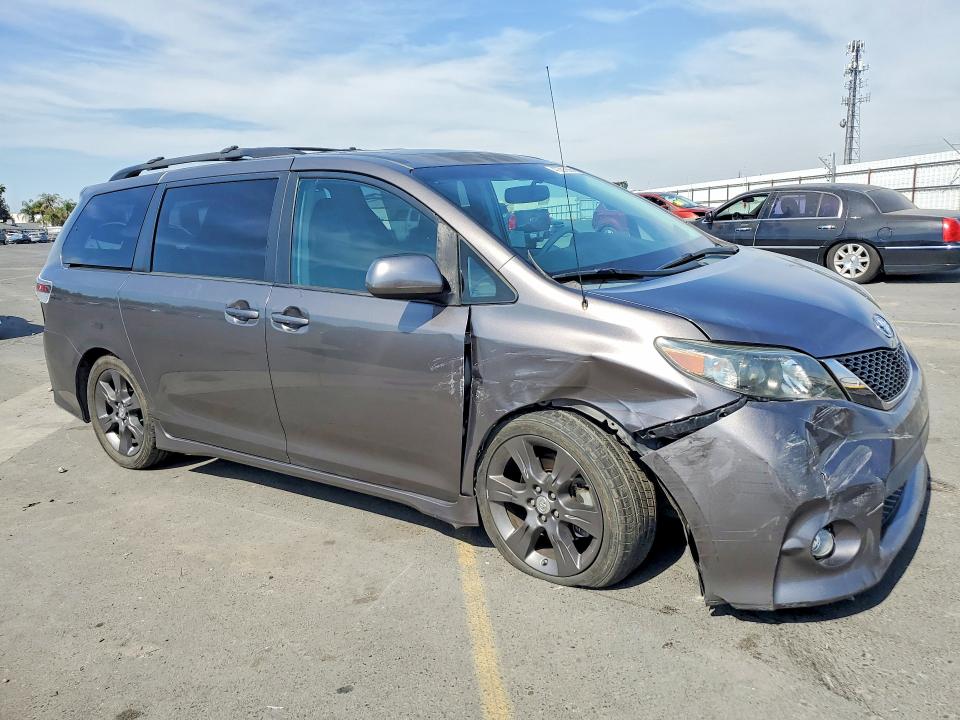 2012 Toyota Sienna VIN 5TDXK3DC7CS221210 COPART salvage auction — FRONT END, Salvage Title, sold $4,650 on 2026-07-16 (photo 4)