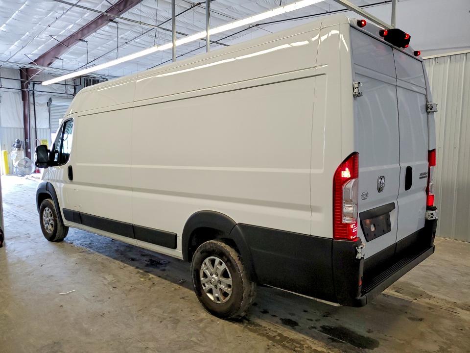 2025 Ram Promaster 3500 VIN 3C6MRVJG0SE510446 COPART salvage auction — MINOR DENT/SCRATCHES, NC - DEALER ONLY CLEAN TITLE, sold $15,000 on 2026-07-07 (photo 2)