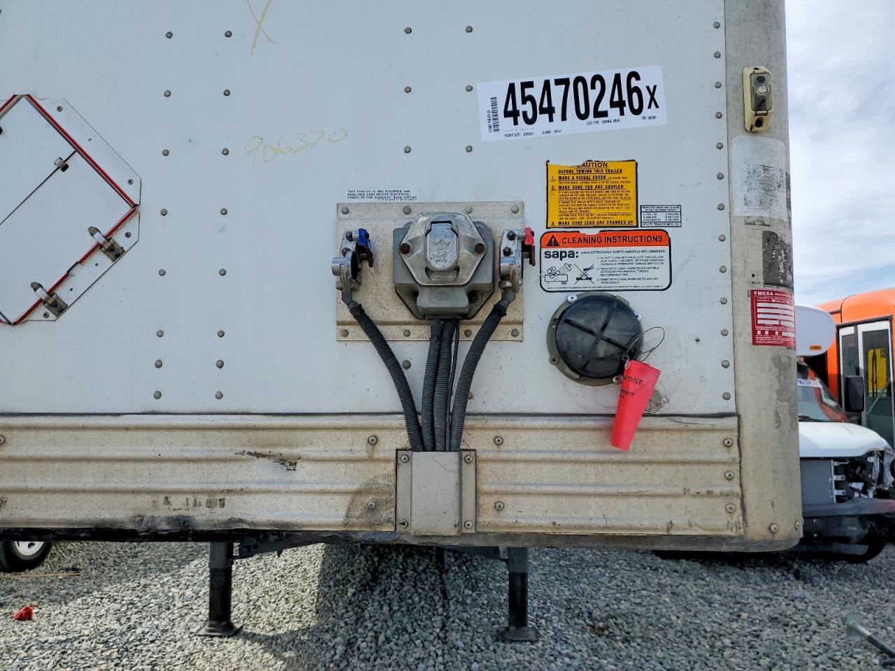 2015 Utility Dry freigh VIN 1UYVS2537FP089386 COPART salvage auction — Front End, TN - DIS/DLR/EXP ONLY CLEAN TITLE (P), sold $5,000 on 2026-09-03 (photo 7)