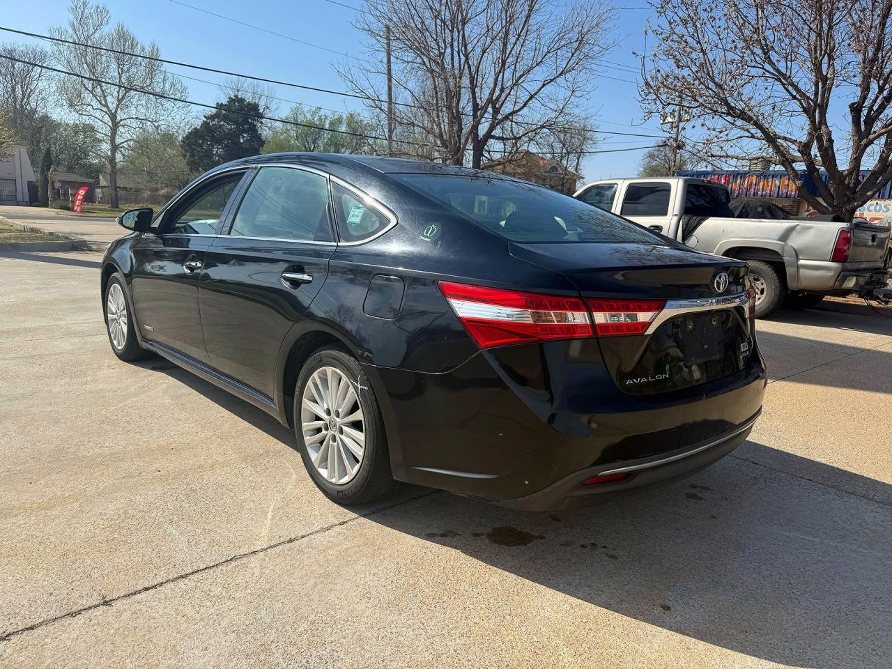 2014 Toyota Avalon Hybrid VIN 4T1BD1EB7EU021808 COPART salvage auction — Minor Dent/Scratches, OK - CERTIFICATE OF TITLE (P), sold $1,550 on 2026-04-28 (photo 3)