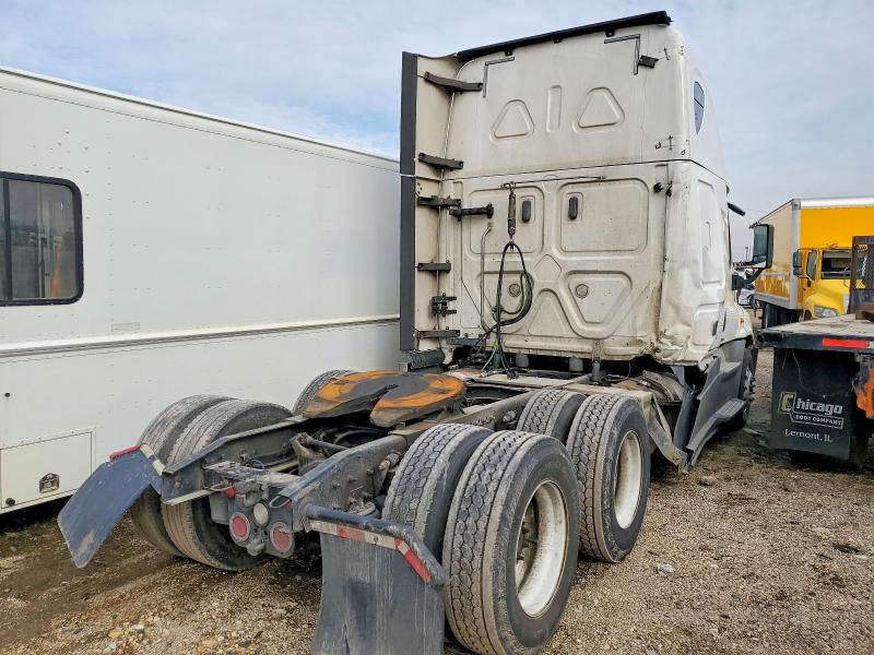 2019 Freigliner VIN 3AKJGLDR9KDKH7707 COPART salvage auction — FRONT END, IL - SALVAGE CERTIFICATE, sold $450 on 2026-07-30 (photo 4)