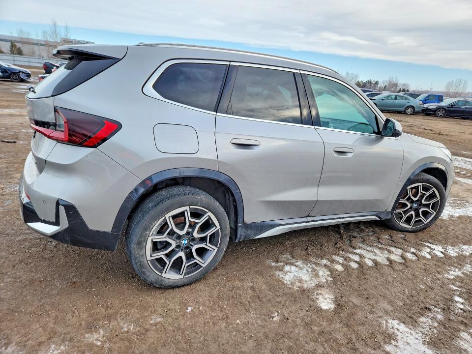 2024 BMW X1 VIN WBX73EF04R5Z77705 COPART salvage auction — FRONT END, ON - PERMIT NO BRAND - UNFIT, sold $17,400 on 2026-08-18 (photo 3)