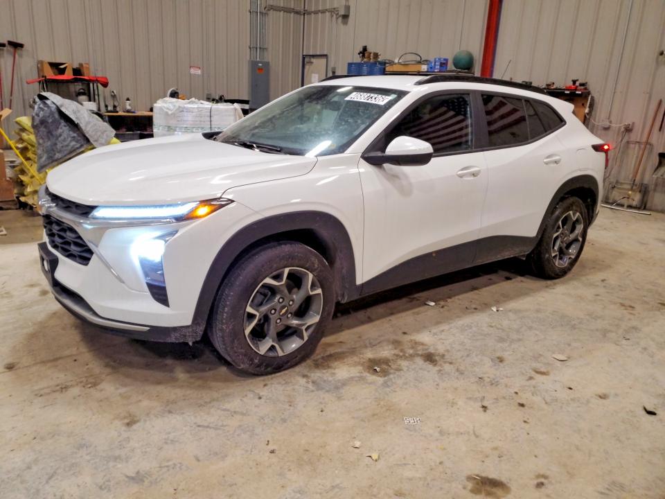 2025 Chevrolet Trax VIN KL77LHEP0SC220795 COPART salvage auction — MINOR DENT/SCRATCHES, WI - CERTIFICATE OF TITLE, sold $16,500 on 2026-07-09 (photo 1)