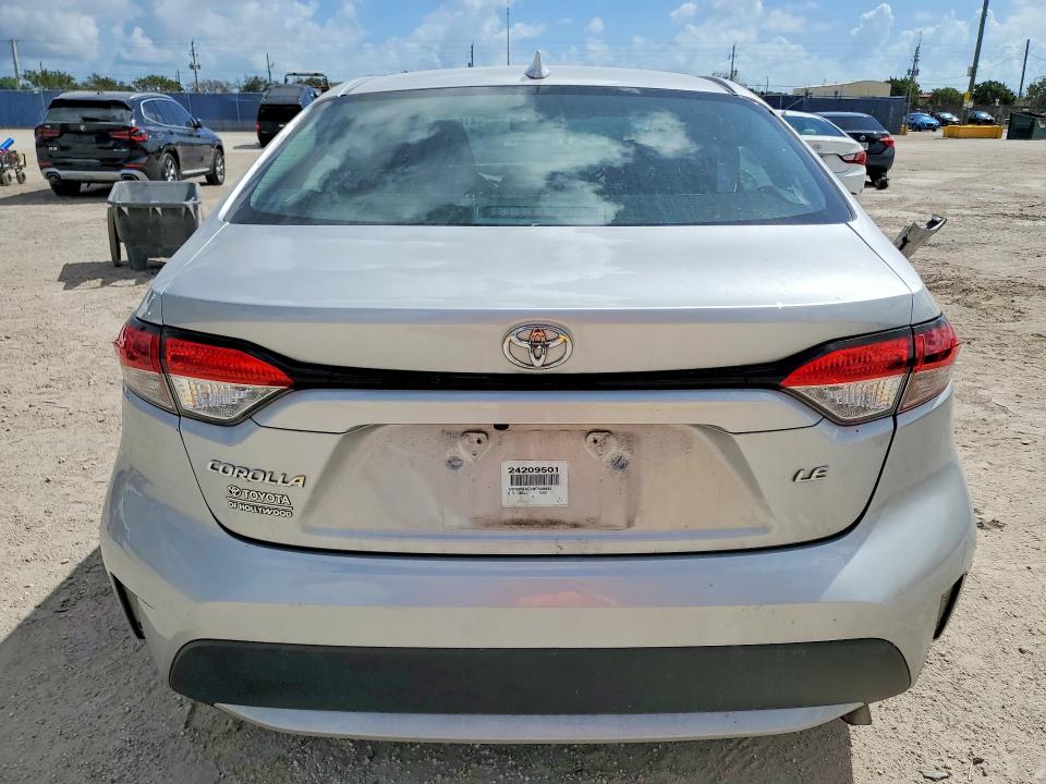 2022 Toyota Corolla VIN 5YFEPMAE4NP338632 COPART salvage auction — FRONT END, Fl - Certificate Of Destruction, sold $2,950 on 2026-07-13 (photo 6)
