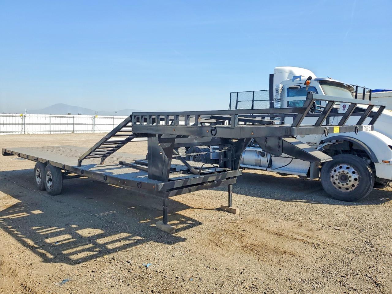 2009 Urwi VIN 4YDF2932192501807 COPART salvage auction — Minor Dent/Scratches, Ca - Dlr/Dis/Exp Only Salvage Title (P), sold $1,500 on 2026-05-27 (photo 1)