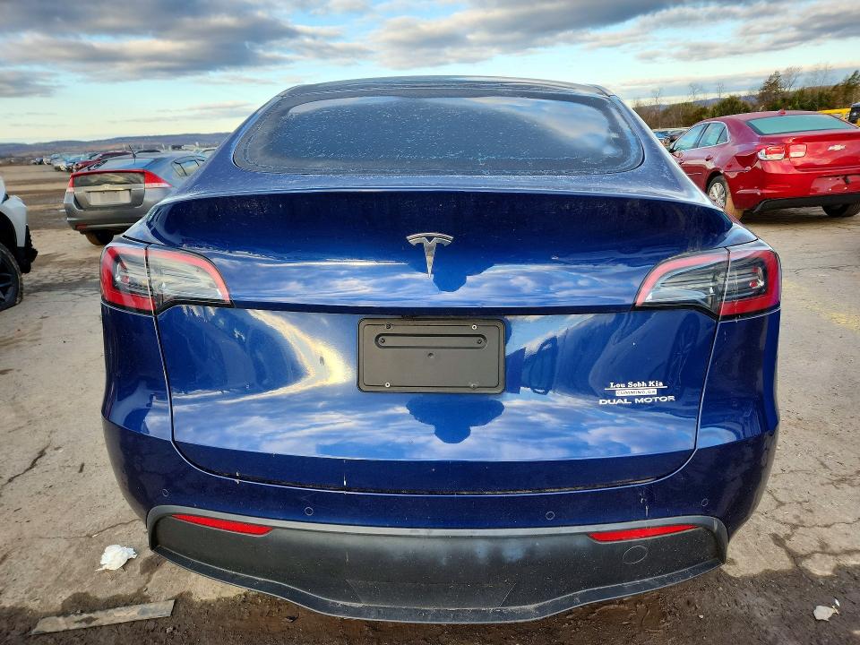 2022 Tesla Model y VIN 7SAYGAEEXNF429005 COPART salvage auction — FRONT END, Salvage Title, sold $5,300 on 2026-07-10 (photo 6)