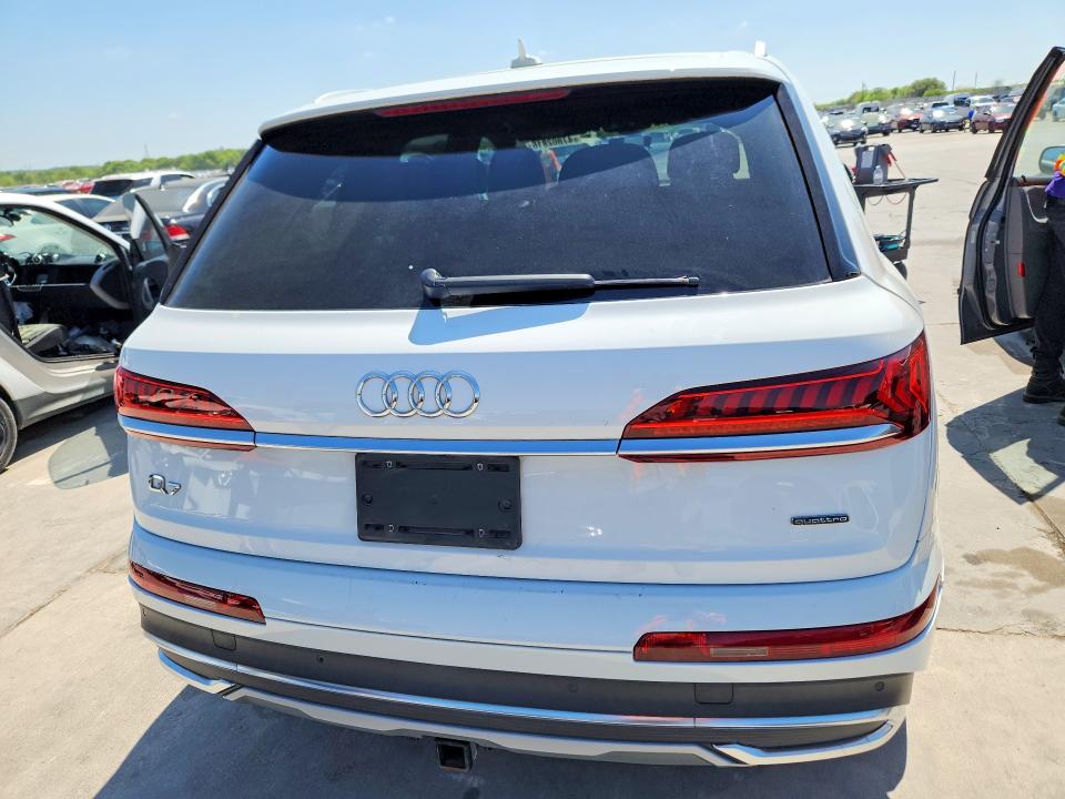 2021 Audi Q7 VIN WA1AXAF72MD016963 COPART salvage auction — NORMAL WEAR, La - Dealer Only Clean Title (P), sold $14,700 on 2026-07-30 (photo 6)