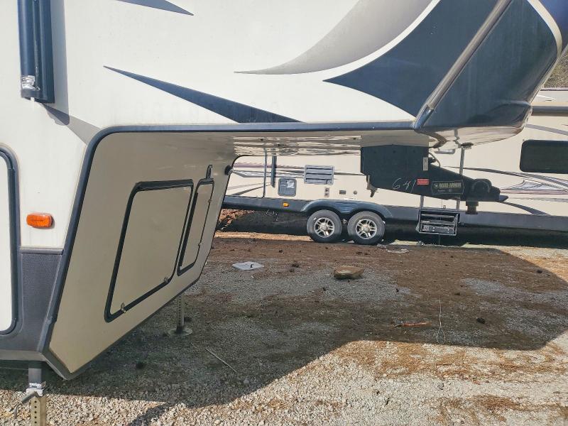 2021 Keystone Montana VIN 4YDF38529MA744641 COPART salvage auction — WATER/FLOOD, NC - SALVAGE CERT-WATER/FLOOD DAMAG, sold $6,800 on 2026-07-30 (photo 9)