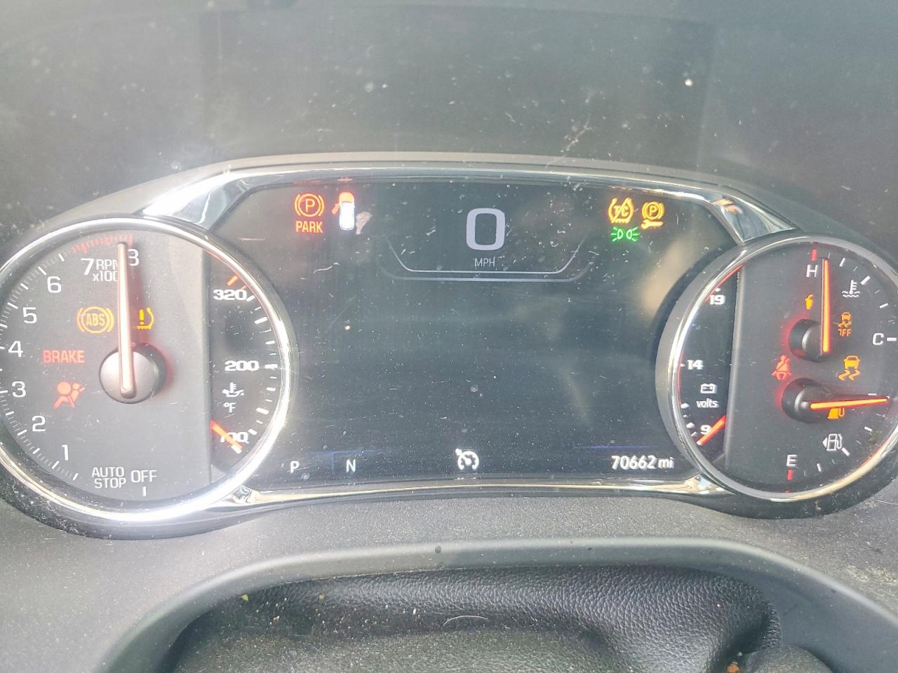 2020 GMC Acadia VIN 1GKKNXLS8LZ232964 COPART salvage auction — Hail, MO - SALVAGE CERTIFICATE OF TITLE, sold $9,000 on 2026-06-25 (photo 9)
