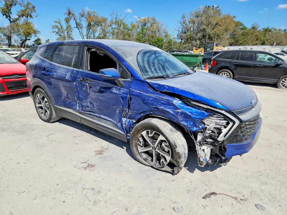2023 Kia Sportage VIN 5XYK33AF9PG101806 COPART salvage auction — FRONT END, Fl - Certificate Of Destruction, sold $6,100 on 2026-07-06 (photo 4)