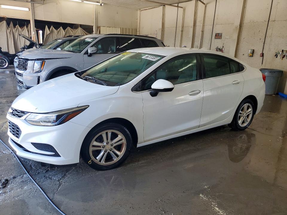 2017 Chevrolet Cruze VIN 1G1BE5SM7H7151100 COPART salvage auction — MINOR DENT/SCRATCHES, TN - CERTIFICATE OF TITLE, sold $2,050 on 2026-07-09 (photo 1)