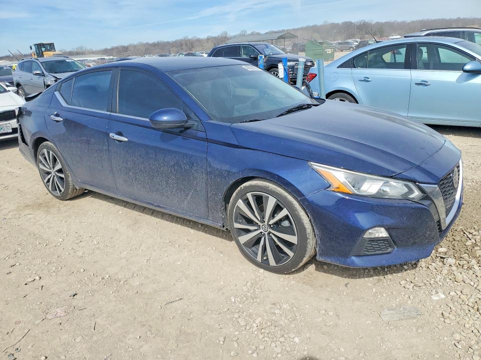 2019 Nissan Altima VIN 1N4BL4BV2KC152112 COPART salvage auction — REAR END, Salvage Title, sold $2,350 on 2026-09-03 (photo 4)