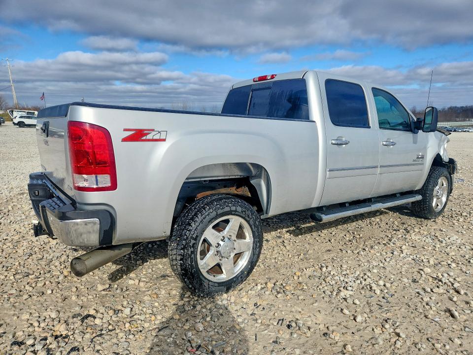 2013 Gmc SIERRA VIN 1GT120E87DF111337 COPART salvage auction — FRONT END, In - Certificate Of Title, sold $7,700 on 2026-07-30 (photo 3)
