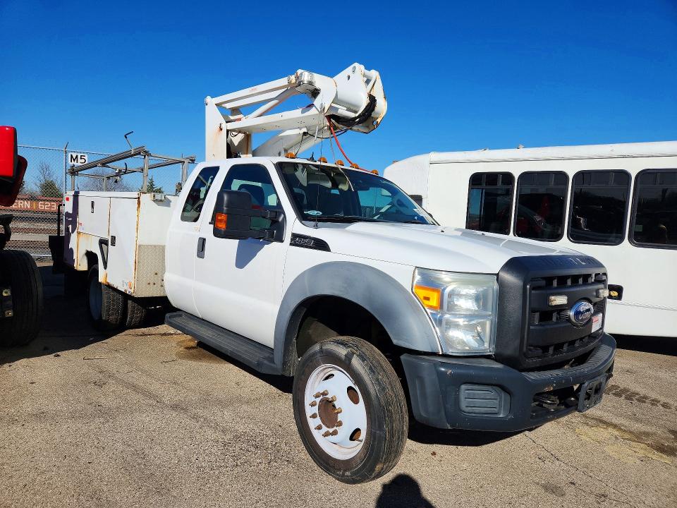 2012 Ford F-450 super duty VIN 1FD0X4GY3CEA14461 COPART salvage auction — MINOR DENT/SCRATCHES, Oh - Certificate Of Title, sold $4,250 on 2026-07-08 (photo 4)